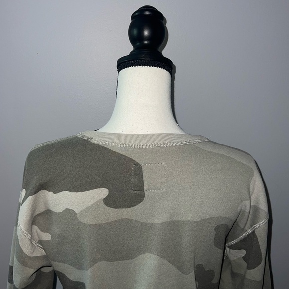 Abercrombie & fitch- camo crewneck - Picture 4 of 6